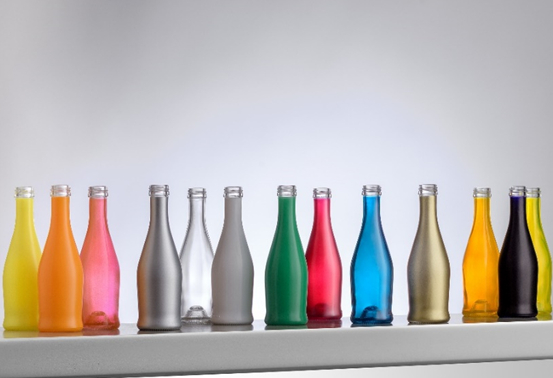 Fenzi Group SpA  Fenzi lancia AquaglassXpack, l'innovativa gamma di vernici  all'acqua eco-friendly per il vetro cavo